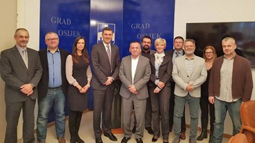 Vodstvo HLK-a osječkom gradonačelniku predstavilo projekt „Partnerstvo za zdravlje“