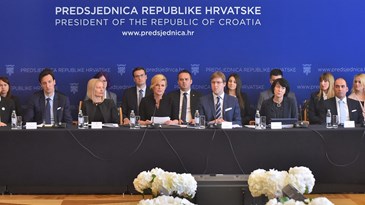 U Uredu predsjednice RH održan Okrugli stol na temu odlaska mladih liječnika iz Hrvatske